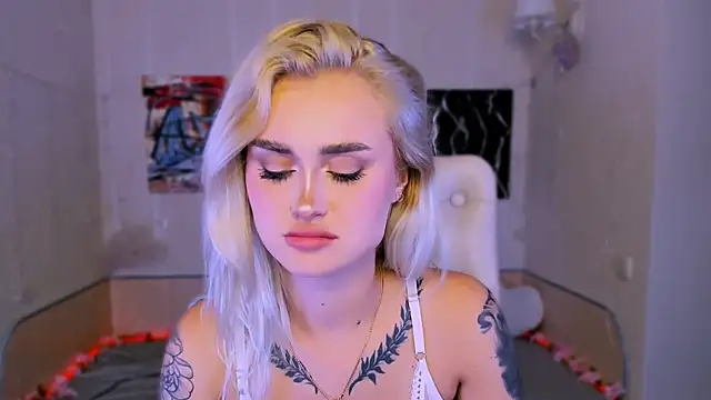  Ravenaa online show from November 7, 2025, 4:29 pm