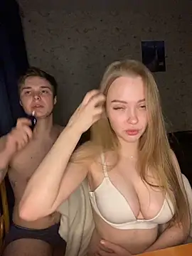 Family-Mm1 online show from December 15, 2024, 1:46 am