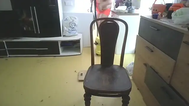 Snapshot of Meliss_Official9 chatting on November 11, 2025, 11:43 am Meliss Official9 online show from November 11, 2025, 11:43 am