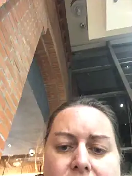 Meliss Official9 online show from February 14, 2026, 7:32 pm