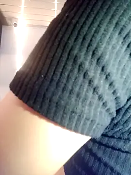 Catalehia Milk online show from September 28, 2025, 11:26 am