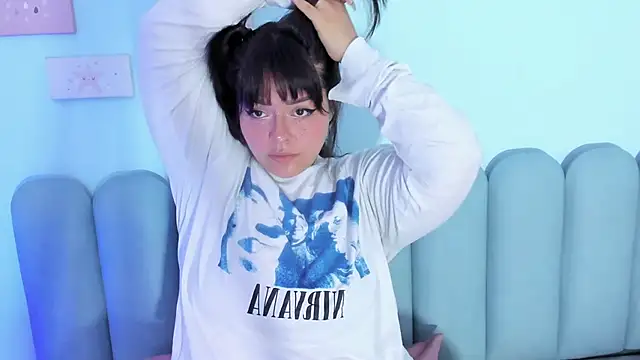 curvy rousi online show from January 9, 2026, 11:35 am