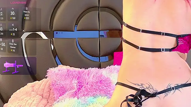 Snapshot of ElizabetthKitty chatting on January 23, 2025, 10:11 pm ElizabetthKitty online show from January 23, 2025, 10:11 pm