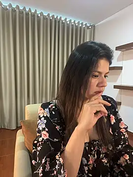 Alice Biel online show from January 21, 2025, 9:36 pm