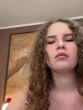 Snapshot of AlenaDast chatting on December 20, 2024, 3:42 pm AlenaDast online show from December 20, 2024, 3:42 pm