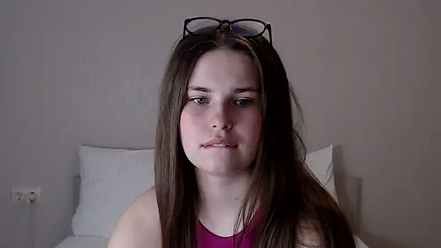 Snapshot of AlenaDast chatting on January 30, 2025, 7:15 pm AlenaDast online show from January 30, 2025, 7:15 pm