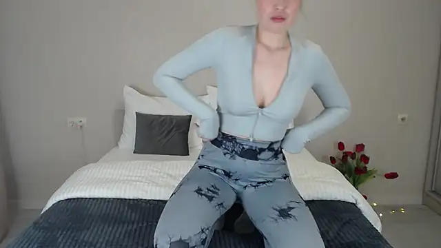 Snapshot of AlenaDast chatting on February 19, 2025, 9:58 pm AlenaDast online show from February 19, 2025, 9:58 pm