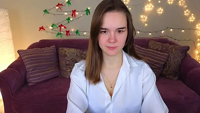 LindaRobertz online show from January 10, 2025, 2:25 am