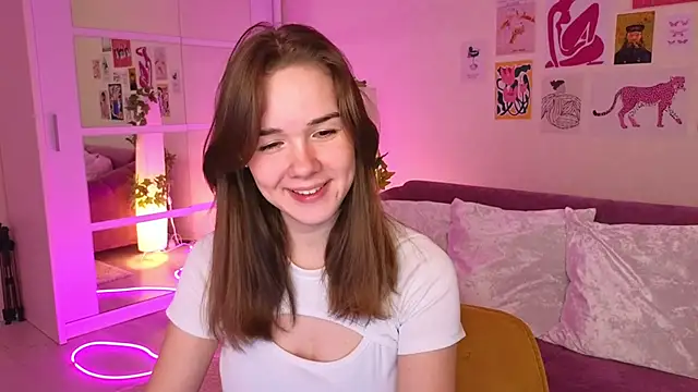 LindaRobertz online show from February 26, 2025, 7:16 pm