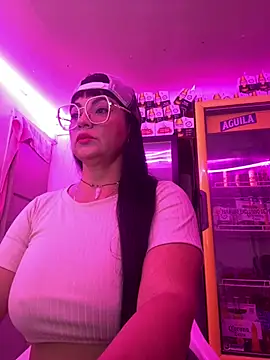 Hot beauty   online show from February 19, 2026, 3:13 am