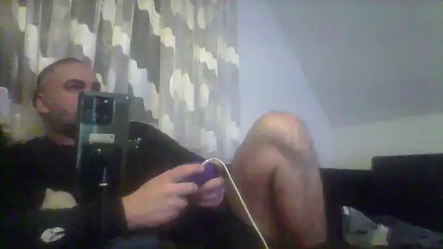 NewyorkDimi online show from January 3, 2025, 4:22 am