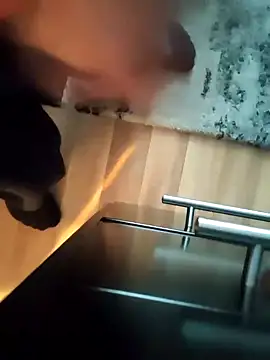 Snapshot of Warumnicht1980 chatting on February 5, 2025, 11:02 am Warumnicht1980 online show from February 5, 2025, 11:02 am