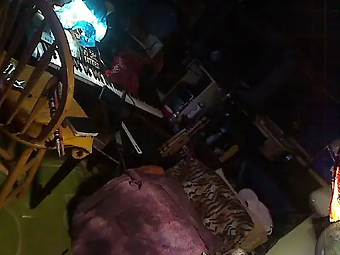 Snapshot of DREAMZ420 chatting on May 28, 2026, 7:44 pm DREAMZ420 online show from May 28, 2026, 7:44 pm