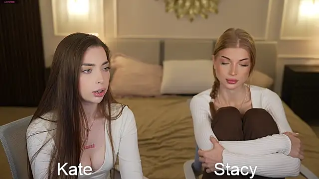 Stacy054 online show from October 7, 2025, 7:38 am