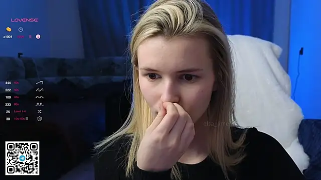 Snapshot of elsa_limerence chatting on December 9, 2024, 3:29 am elsa limerence online show from December 9, 2024, 3:29 am