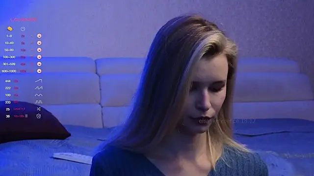 Snapshot of elsa_limerence chatting on December 18, 2024, 1:26 am elsa limerence online show from December 18, 2024, 1:26 am