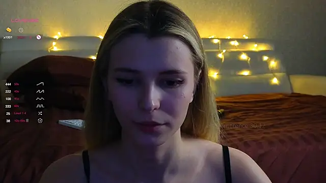 Snapshot of elsa_limerence chatting on December 30, 2024, 1:03 pm elsa limerence online show from December 30, 2024, 1:03 pm