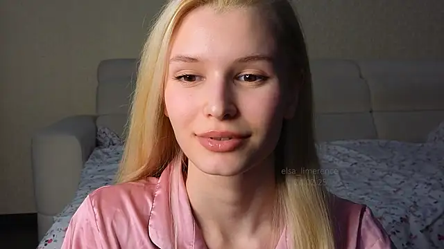 Snapshot of elsa_limerence chatting on February 24, 2025, 3:09 pm elsa limerence online show from February 24, 2025, 3:09 pm