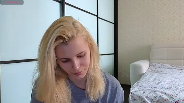 Snapshot of elsa_limerence chatting on March 3, 2025, 8:05 am elsa limerence online show from March 3, 2025, 8:05 am