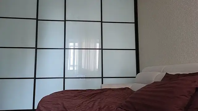 Snapshot of elsa_limerence chatting on October 31, 2025, 10:27 am elsa limerence online show from October 31, 2025, 10:27 am