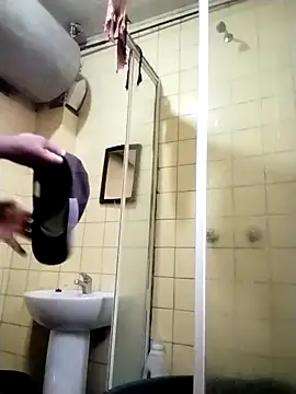 Polygamist online show from September 20, 2025, 7:31 am