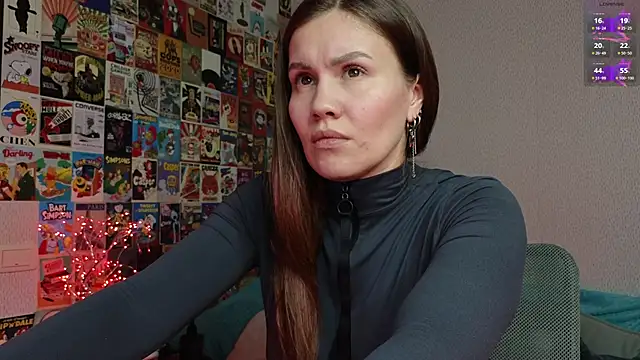 Snapshot of LittleLeen chatting on November 6, 2025, 5:25 pm LittleLeen online show from November 6, 2025, 5:25 pm