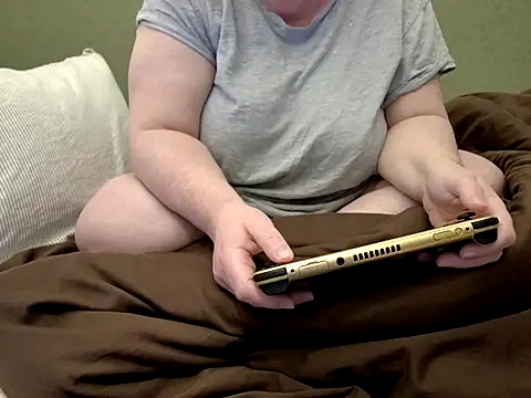 MarthaBriest online show from March 28, 2026, 2:44 am