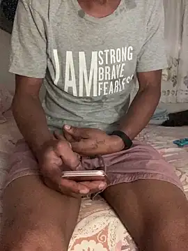 Snapshot of Johnras121 chatting on February 3, 2026, 8:25 pm Johnras121 online show from February 3, 2026, 8:25 pm