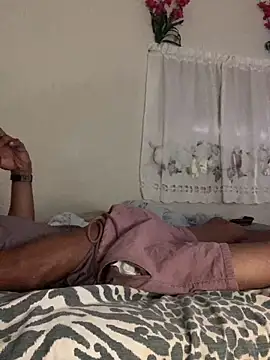 Snapshot of Johnras121 chatting on March 1, 2026, 1:24 pm Johnras121 online show from March 1, 2026, 1:24 pm