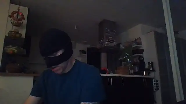 Snapshot of lucboyslam chatting on March 14, 2026, 10:37 pm lucboyslam online show from March 14, 2026, 10:37 pm