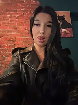 Tisha Busty online show from May 7, 2026, 2:11 pm