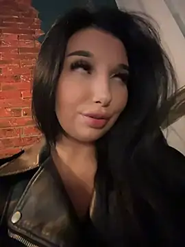 Tisha Busty online show from May 9, 2026, 2:44 pm
