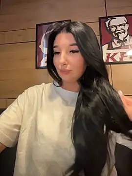 Tisha Busty online show from May 13, 2026, 1:30 pm