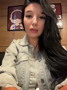 Tisha Busty online show from May 21, 2026, 2:02 pm