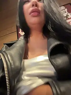Tisha Busty online show from May 27, 2026, 12:35 pm