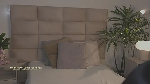 emma brooks1 online show from February 23, 2026, 7:55 pm