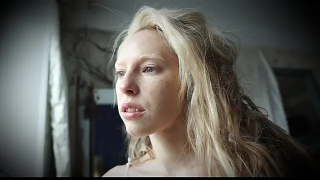  Phantom thread  online show from February 25, 2025, 8:58 am