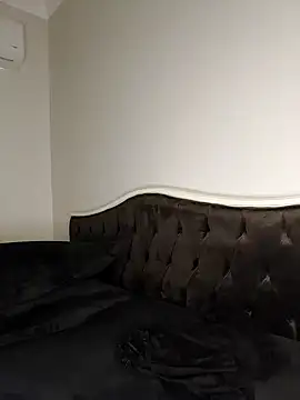 Snapshot of -Arab_milf- chatting on December 4, 2024, 7:39 am -Arab milf- online show from December 4, 2024, 7:39 am