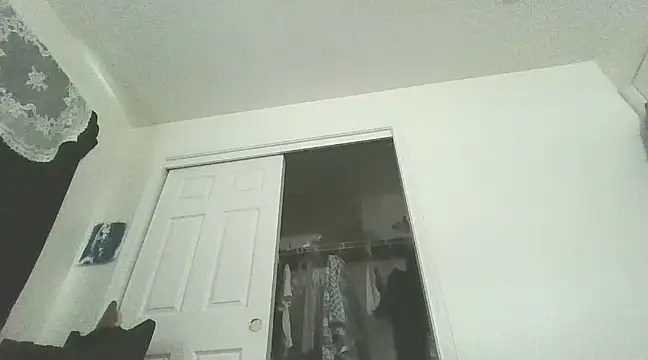 Snapshot of PompasPurpleriver chatting on February 3, 2025, 8:57 pm PompasPurpleriver online show from February 3, 2025, 8:57 pm