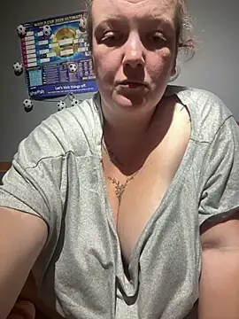 busty-bella1 online show from July 6, 2026, 10:01 pm