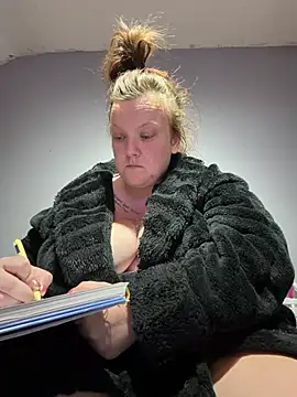 busty-bella1 online show from July 26, 2026, 8:38 pm