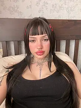 madelinexx online show from July 1, 2026, 6:37 am