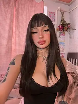 madelinexx online show from July 8, 2026, 8:30 am