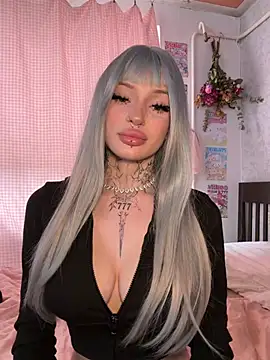madelinexx online show from July 11, 2026, 9:56 am