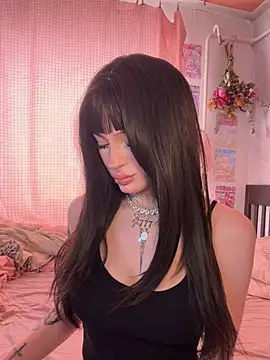 madelinexx online show from July 19, 2026, 7:23 am