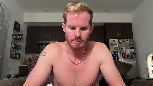 Snapshot of crossfitterguy87 chatting on January 5, 2026, 10:57 pm crossfitterguy87 online show from January 5, 2026, 10:57 pm