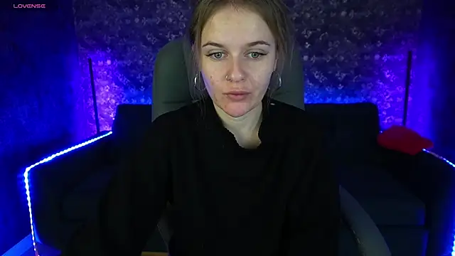 MaribelRiverr  online show from January 14, 2025, 7:06 am