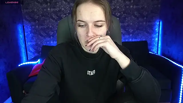 MaribelRiverr  online show from March 4, 2025, 6:26 am