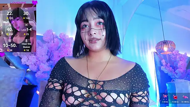 KimVelezz online show from November 14, 2025, 7:12 pm