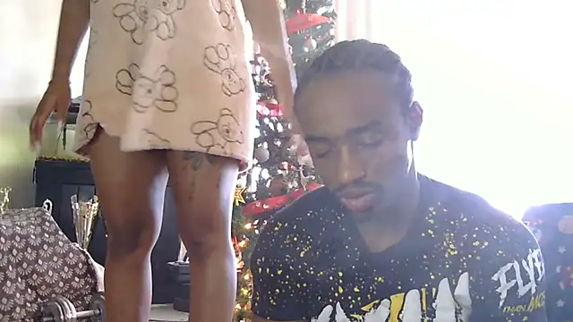 exotic  couple online show from December 12, 2024, 4:43 pm